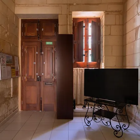 Cosy 3br Maltese Townhouse - Close To Valletta By Isola360 Casa de Férias *