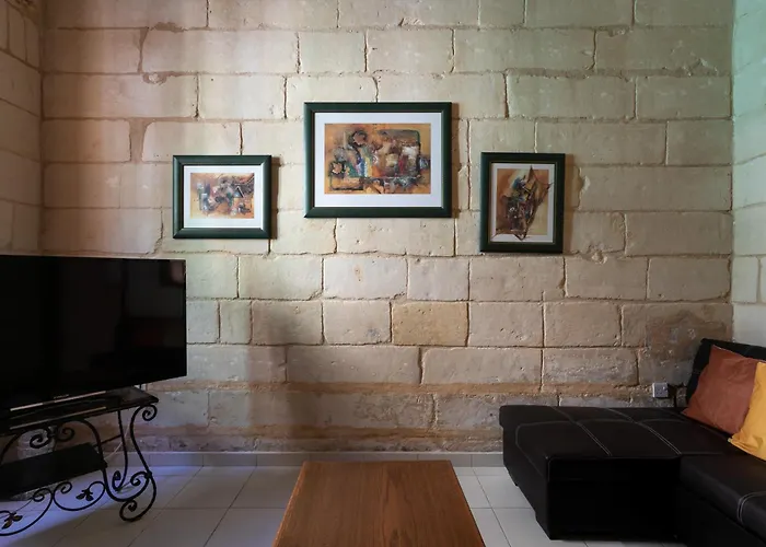 Casa de Férias Cosy 3br Maltese Townhouse - Close To Valletta By Isola360 *