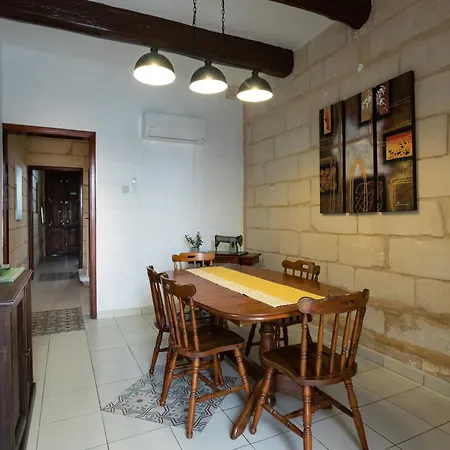 Holiday home Cosy 3br Maltese Townhouse - Close To Valletta By Isola360